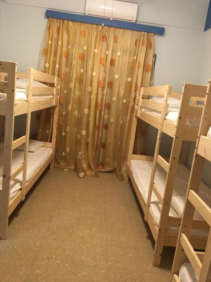 Past Or Trail Hostel Larnaca Buitenkant foto