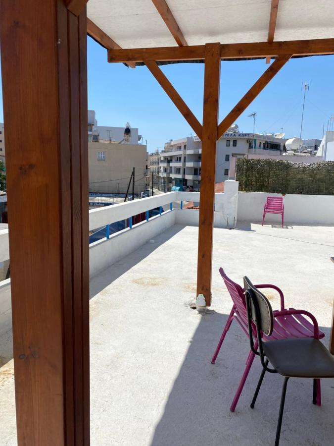 Past Or Trail Hostel Larnaca Buitenkant foto